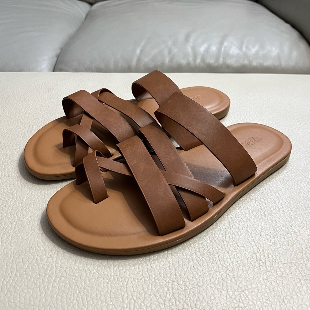 Zara Unisex Strappy Leather Sandals - EU 41/Women US 10.5/Men US 8
